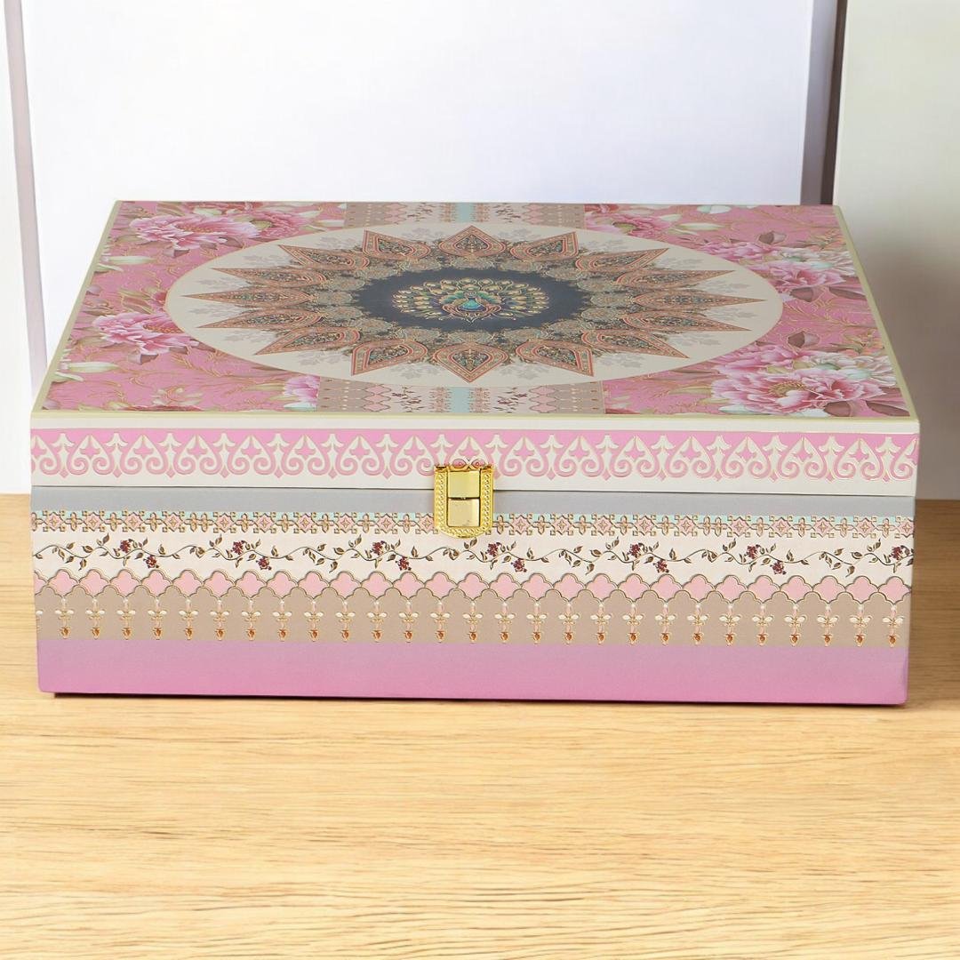 Royal Indulgence – 4 Jar & 9 Cavity Premium Dry Fruit & Bites Box